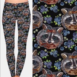 Custom leggings - Cute raccoons